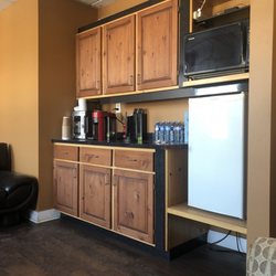 DS Performance - Little refreshment area in the waiting room