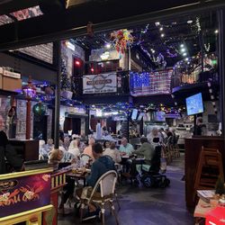 Mudbugs Cajun Kitchen - Dining room