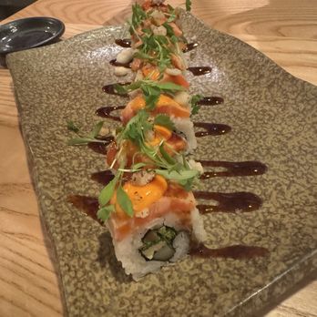 Zigu - Spicy salmon roll - Seafood Near Me - Honolulu, Hawaii Zigu - Spicy salmon roll - Seafood Near Me - Honolulu, Hawaii