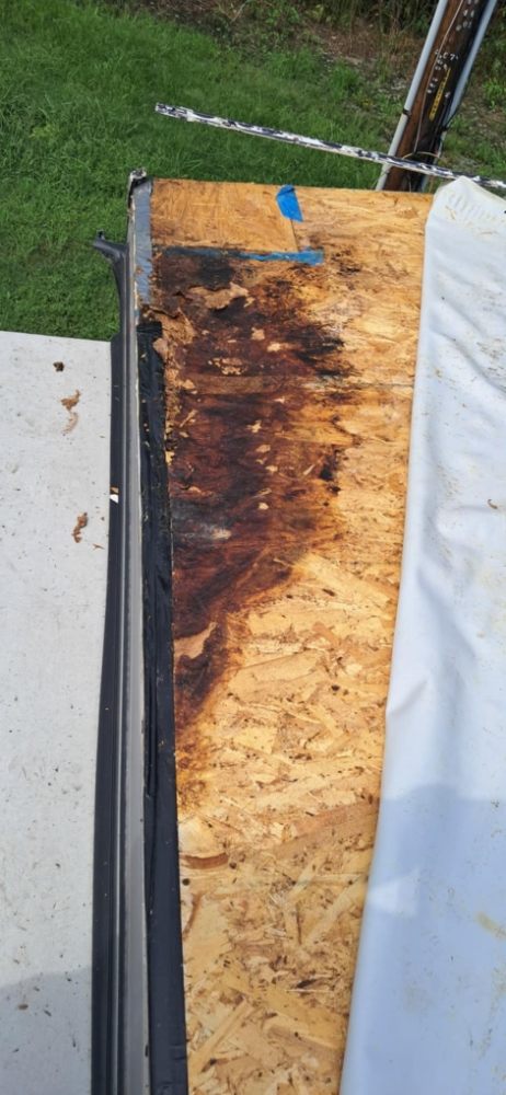 Slide of ET'S Camping & RV