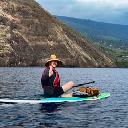Ehu & Kai Adventures - Paddling across the bay, enjoying the views of the historic protected site!