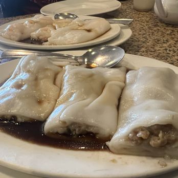 Imperial Mandarin Restaurant - Typically my favorite dim sum dish, but this was extremely bland and the rice paper was way too thick - Dim Sum Near Me - San Diego, California