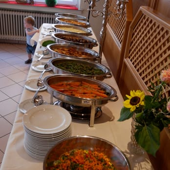 Landhotel Stein - Das Buffet ist eröffnet - German Near Me - Brakel, NW