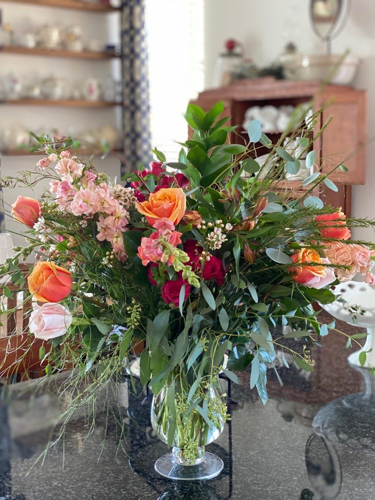 PETREE GARDEN CENTER & FLORIST Updated August 2024 14 Photos 2470