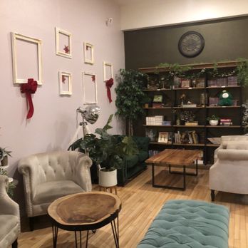 Yoonique Tea - Inside sitting area. Great place to have conversations - Tea Rooms Near Me - Portland, Oregon Yoonique Tea - Inside sitting area. Great place to have conversations - Tea Rooms Near Me - Portland, Oregon