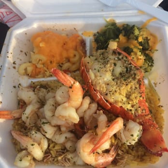 Crabman 305 Miami - Omg!! The area may not be the best, but this was amazing! Lobster and shrimp dinner with Mac and cheese/broccoli and cheese! - Seafood Near Me - Opa-locka, Florida