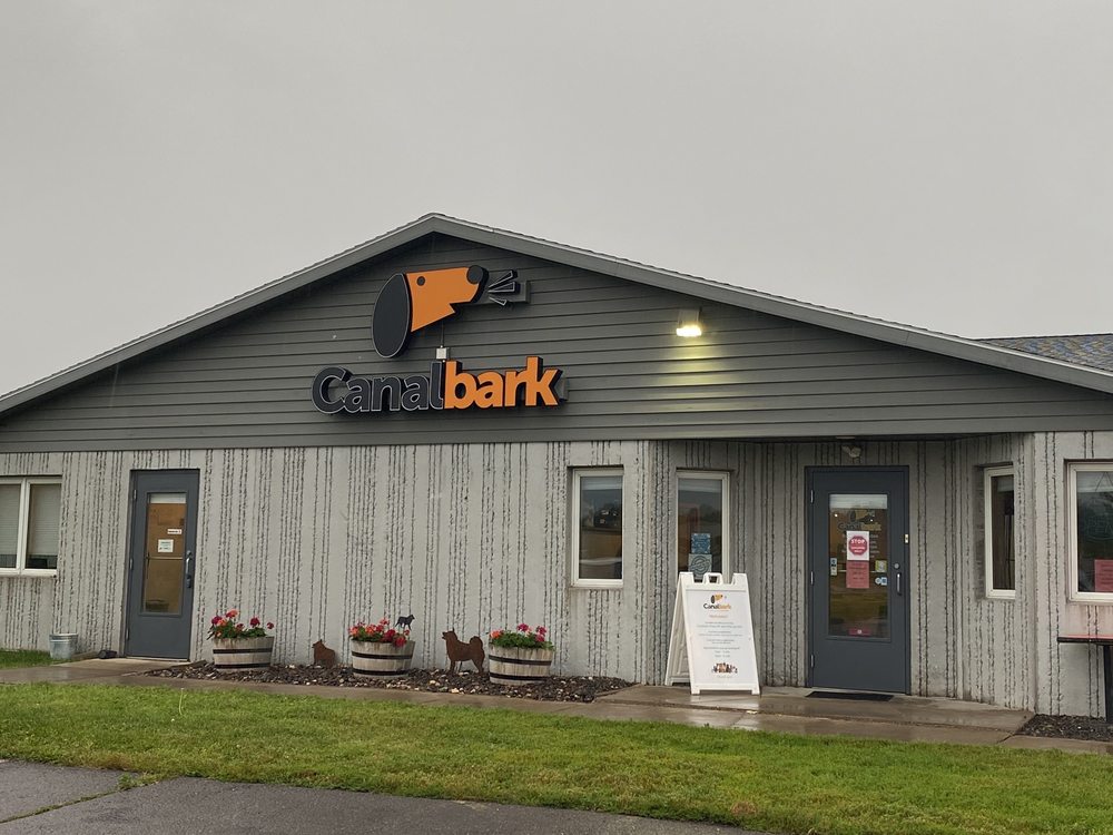 CANAL BARK Updated August 2024 35 Photos 4502 Airpark Blvd, Duluth, Minnesota Pet