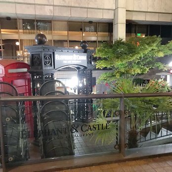 Elephant & Castle - Outside - British Near Me - Seattle, Washington