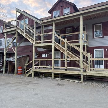 Rapid Quality Construction - 3 story porch for second egress - Plumbing Near Me - West Springfield, Massachusetts Rapid Quality Construction - 3 story porch for second egress - Plumbing Near Me - West Springfield, Massachusetts