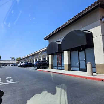 Mission Plaza - Other stores here - Shopping Centers Near Me - San Fernando, California Mission Plaza - Other stores here - Shopping Centers Near Me - San Fernando, California