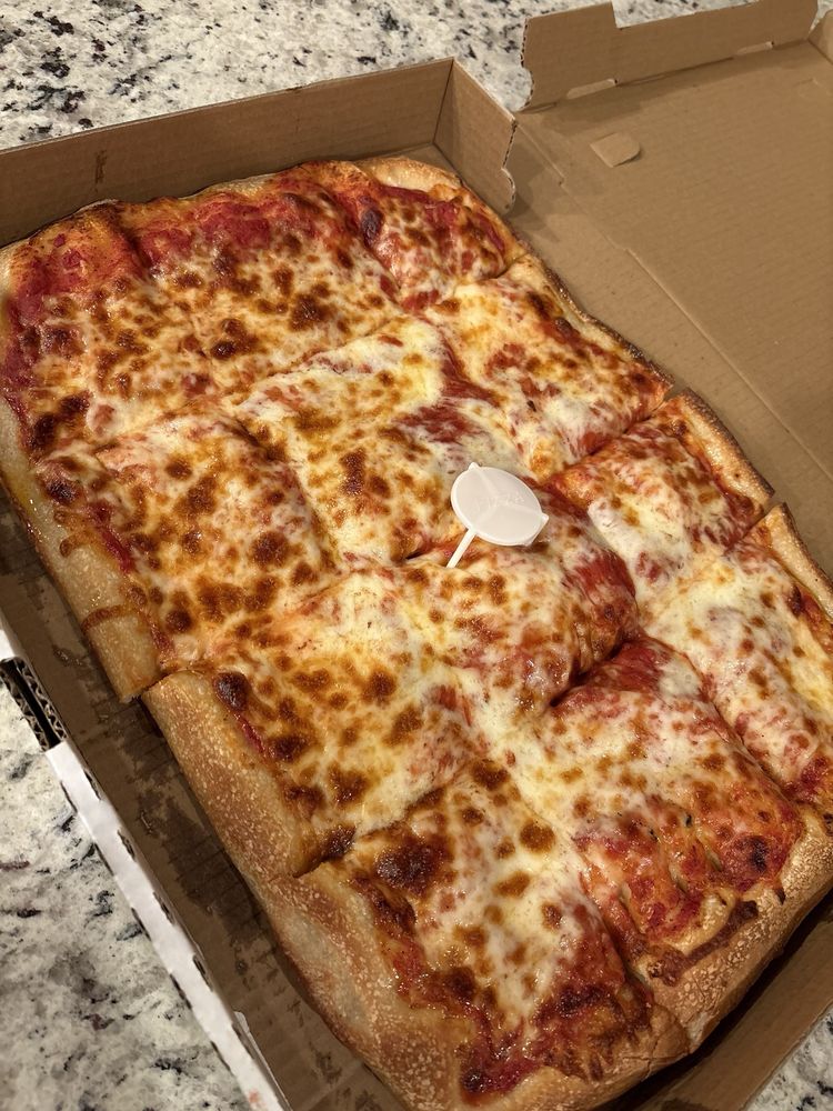 Paisano's Pizza Villa Logo