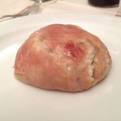 Trattoria Cappucci - Cartoccio di crudo con dentro riso ai funghi