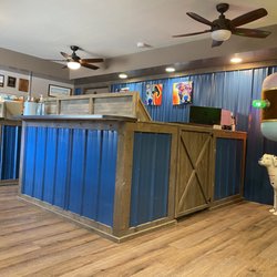 The Mutt Hutt - Interior Lobby