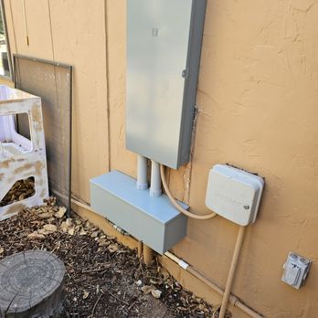 Northern Lights Electric - 200 amp panel exchange. The original panel was installed too close to the ground. - Electricians Near Me Northern Lights Electric - 200 amp panel exchange. The original panel was installed too close to the ground. - Electricians Near Me
