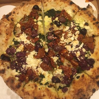 Fiammé - Pesto Pizza - Pizza Near Me - Naperville, Illinois
