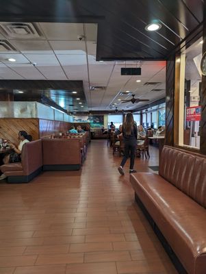 Cindi's NY Deli & Restaurant by null