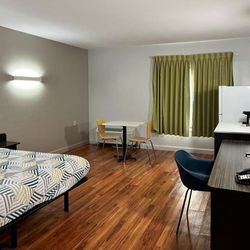 Red Roof Inn Springfield, OH - Studio Springfield OH Single