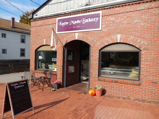 Katie Made Bakery by null