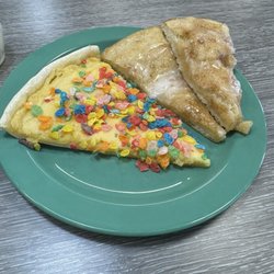 Best Pizza In Town - The fruity pebbles pizza was a nice surprise.