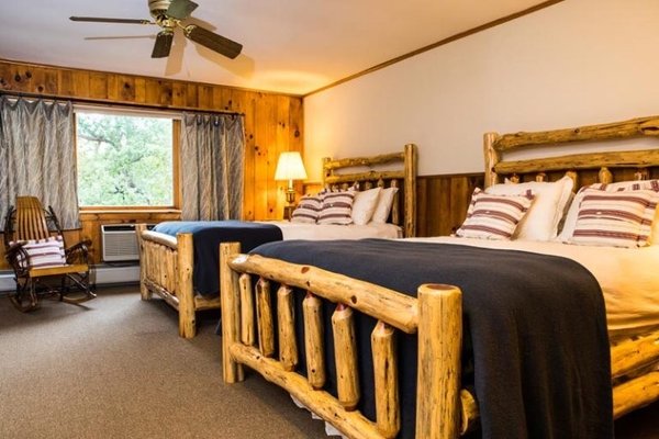 Garnet Hill Lodge by null