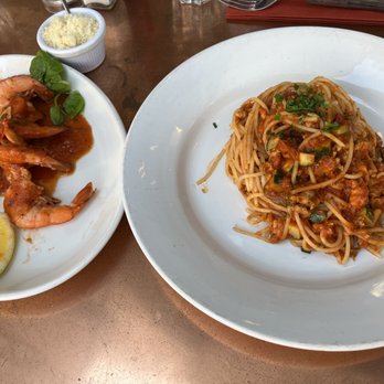 Eco Restaurant - Left: chilli prawns Right: chilli chicken and zucchini spaghetti - Italian Near Me - London, XGL Eco Restaurant - Left: chilli prawns Right: chilli chicken and zucchini spaghetti - Italian Near Me - London, XGL