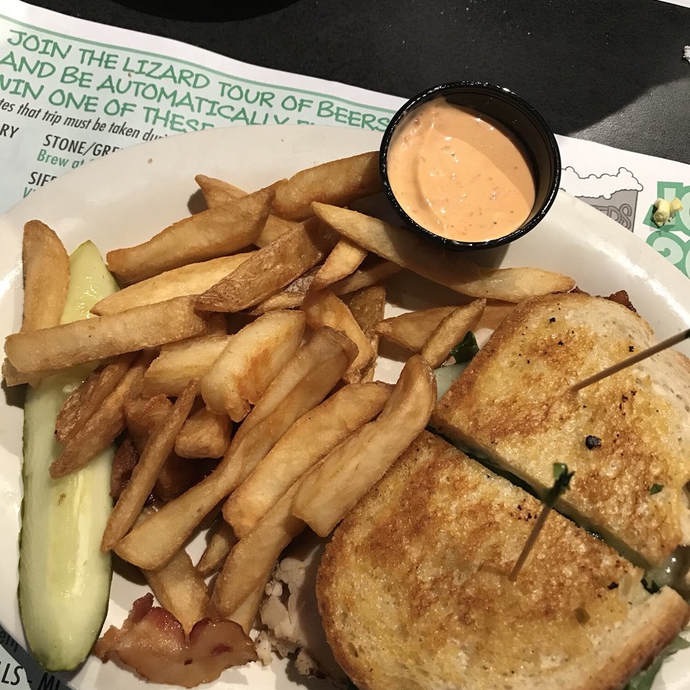 Winking Lizard - Burgers Near Me - Akron, Ohio Winking Lizard - Burgers Near Me - Akron, Ohio