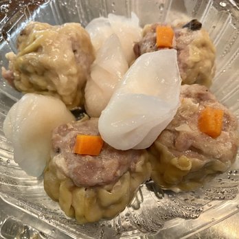 Broadway Dim Sum Cafe - Steamed Shrimp Dumplings and Steamed Pork Siu Mai - Noodles Near Me - San Francisco, California