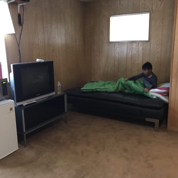 Mountain View Cabins - Hotels Near Me - Wrightwood, California