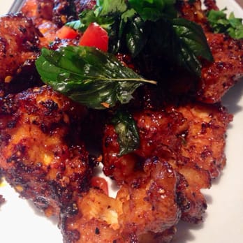 Buddha Ruksa - Crispy garlic chicken. - Thai Near Me - Seattle, Washington