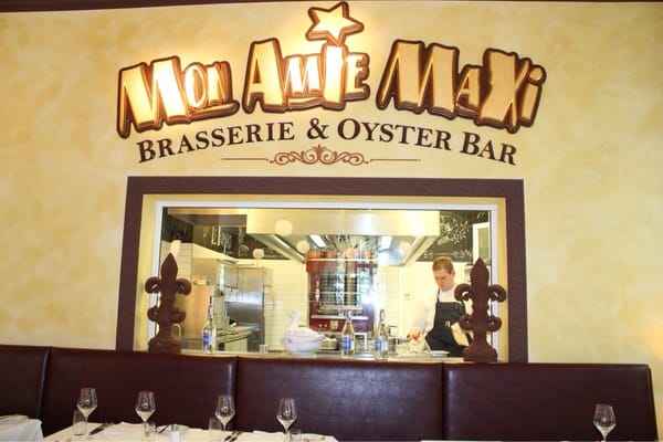Mon Amie Maxi by null