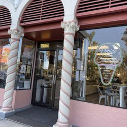 Venice Avenue Creamery in Venice gift card