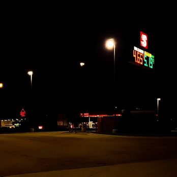 Speedway - This is night time shot of the old coffee pot sign the Sapp Brothers logo from the speedway trying some night editing - Gas Stations Near Me - Peru, Illinois Speedway - This is night time shot of the old coffee pot sign the Sapp Brothers logo from the speedway trying some night editing - Gas Stations Near Me - Peru, Illinois