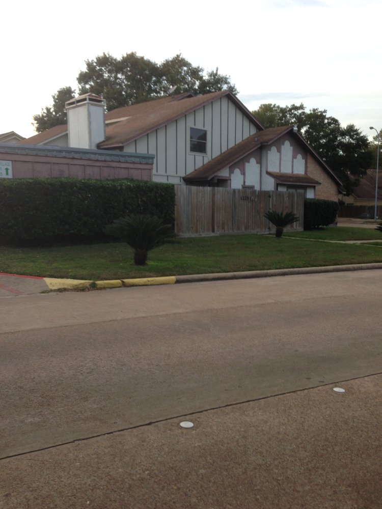 Slide of LM General Contractors