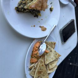Rafina Greek Taverna - Spanokopita and hummus with pita