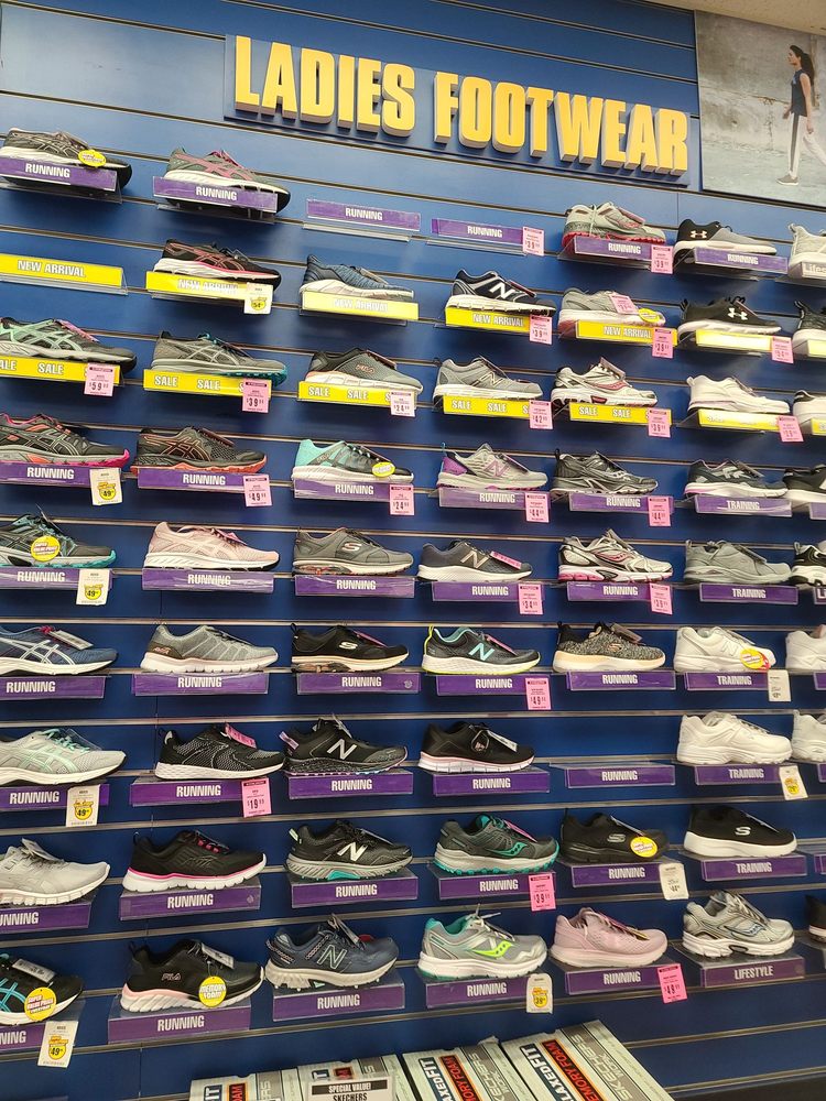 BIG 5 SPORTING GOODS 16 Photos & 21 Reviews 5695 E Speedway Blvd