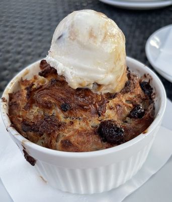 Vintage '61 Wine Bar & Kitchen by null