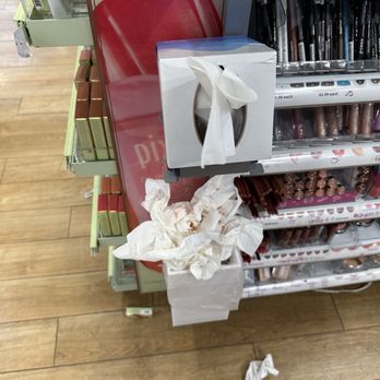 Ulta Beauty - Overflowing trash. I walked out immediately. - Cosmetics & Beauty Supply Near Me - Burbank, California Ulta Beauty - Overflowing trash. I walked out immediately. - Cosmetics & Beauty Supply Near Me - Burbank, California