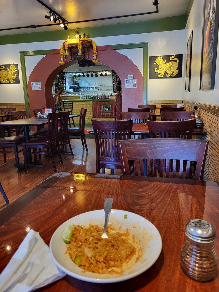 Singha Thai Cuisine