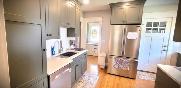 Interstate Custom Kitchen and Bath, Inc. by null