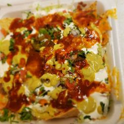 Taqueria Buenavista Food Truck - Nachos smothered in the sauces