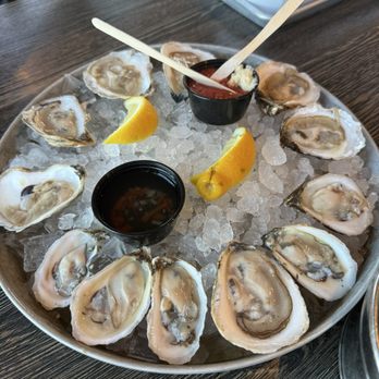Sea Level Oyster Bar - Oysters - Seafood Near Me - Salem, Massachusetts Sea Level Oyster Bar - Oysters - Seafood Near Me - Salem, Massachusetts