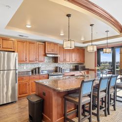 Lexington Pointe Senior Living - Feel at home and well-cared for at Lexington Pointe Senior Living. Located in Eagan, MN, our community is designed to offer s...