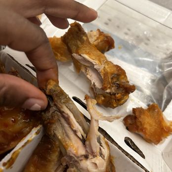 Buffalo Wild Wings 'GO' - Traditional Wings - Sports Bars Near Me - Jamaica, New York