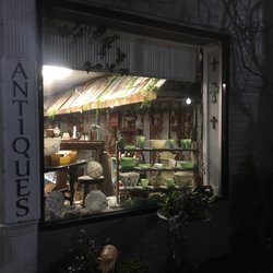 The Black Pig - Store front