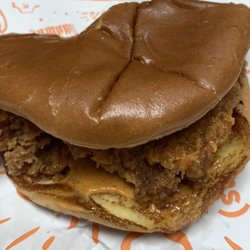 Popeyes - Spicy chicken sandwich