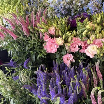 Riley's Flowers - Florists Near Me - Santa Barbara, California Riley's Flowers - Florists Near Me - Santa Barbara, California