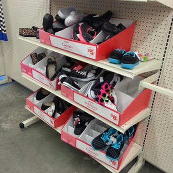 Family Dollar Store - Shoes - Discount Store Near Me - Stockton, California