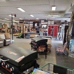 Red Rooster Liquidation