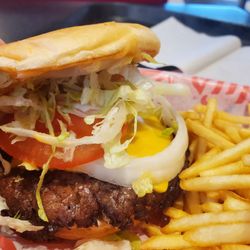 Freddy's Frozen Custard & Steakburgers - California Burger w fries