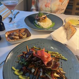 Tuna entree and Salmon entree.  Both were great!